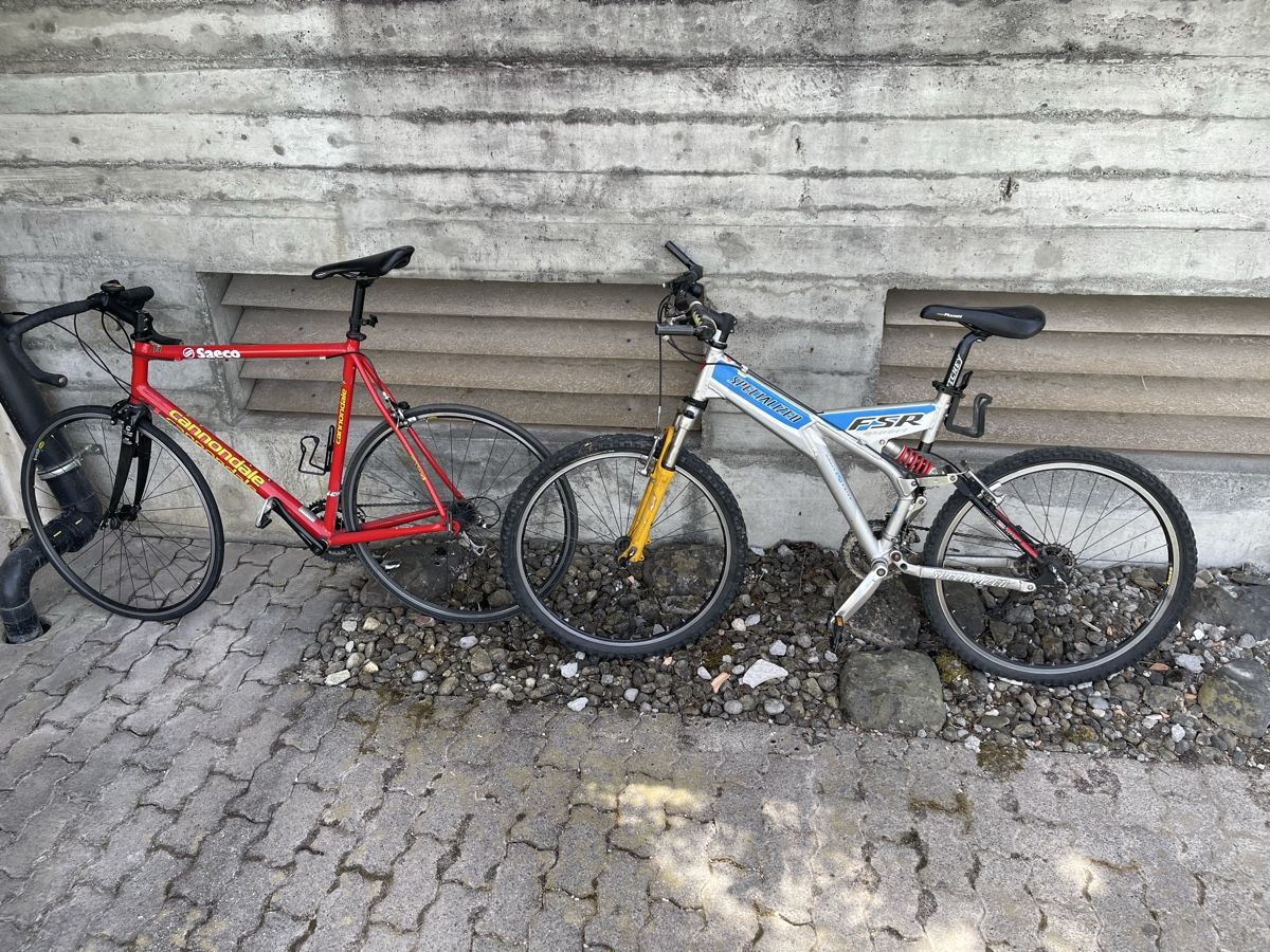 Cannondale Velos: 2 Fahrräder aus Scheunenfund Cannondale und Specialiced – Gebraucht aus Feusisberg von Kmath