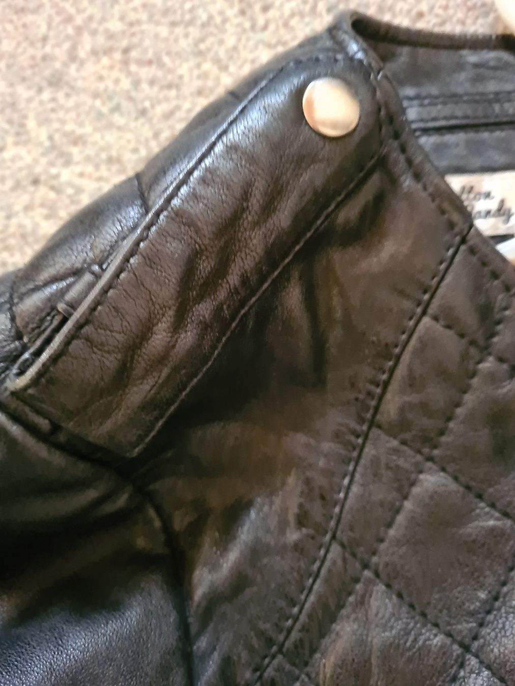 Giacche: COTTON CANDY LEDERJACKE SCHWARZ GR.S – Usato da Adlikon venduto da jahr01 7