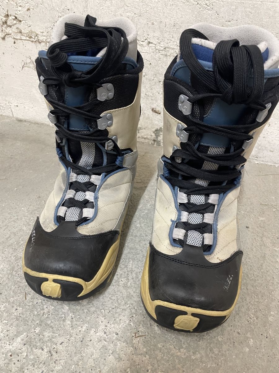 Scarpe da uomo: Snowboard Schuhe – Usato da Köniz venduto da Ne_le101