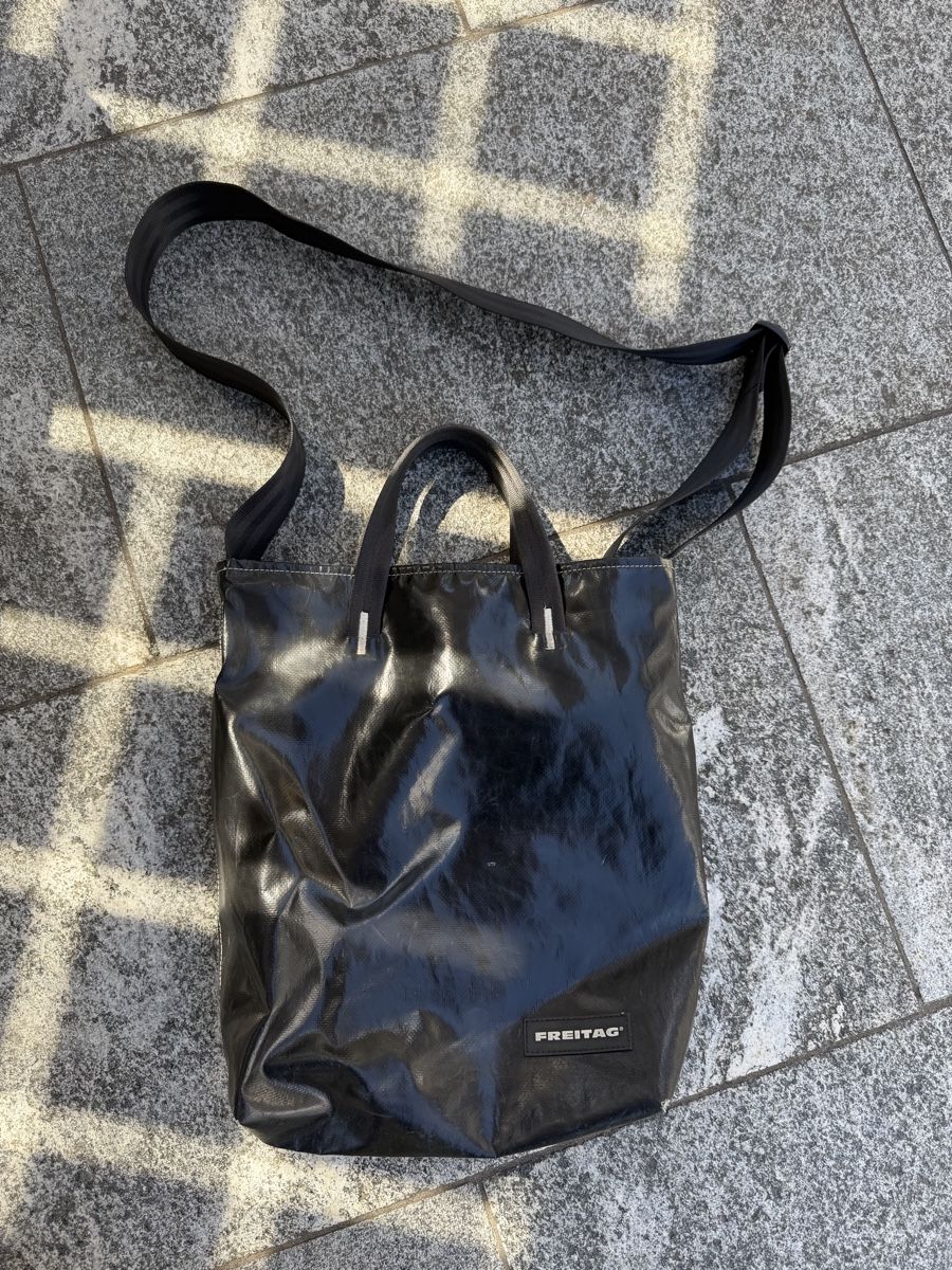 Freitag Taschen für Damen: Freitag tasche schwarz - all black – Gebraucht aus Broglio von kira76