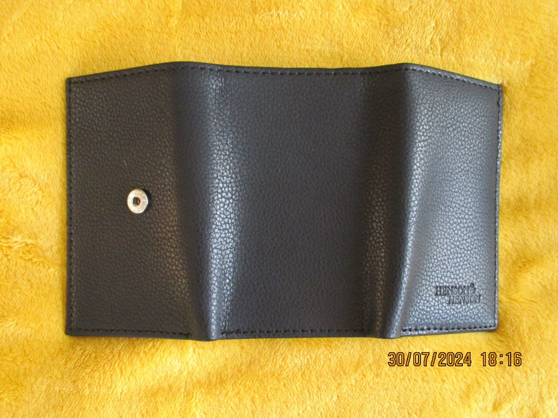 Altro in  Abbigliamento & Accessori: SCHLÜSSEL-ETUI – Nuovo (secondo la descrizione) da Safenwil venduto da universum78
