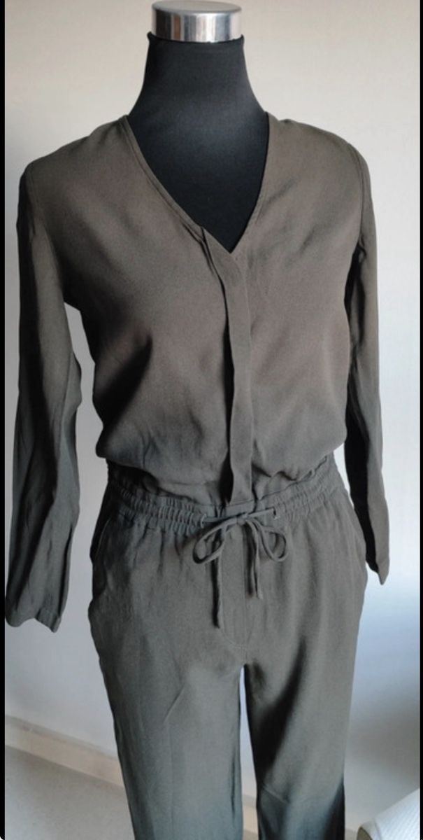 Massimo Dutti Jumpsuits: Combinaison Massimo Dutti – Gebraucht aus Versoix von wen_75xm 2