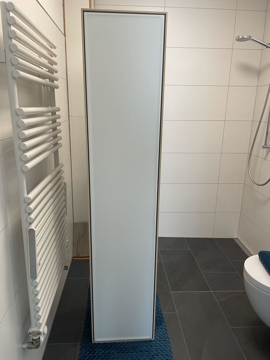Armadi: Alterne Elena Plus Badschrank NEU – Nuovo (secondo la descrizione) da Uttwil venduto da Mirabellablau 1