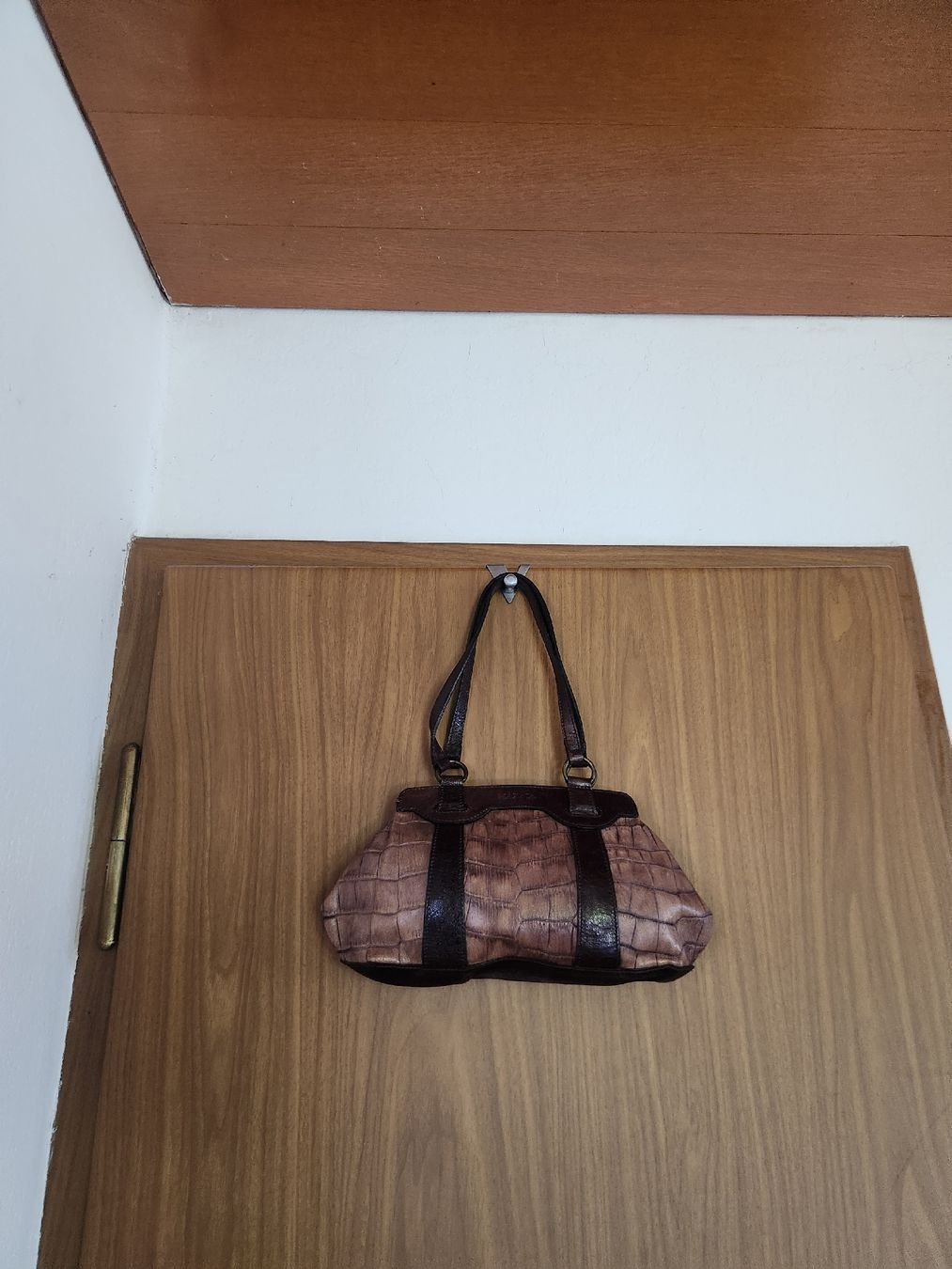 Borse da donna: Sac à main MAX&CO cuir  reptile marron. Chic  – Usato da Niedergösgen venduto da Eva2410 1