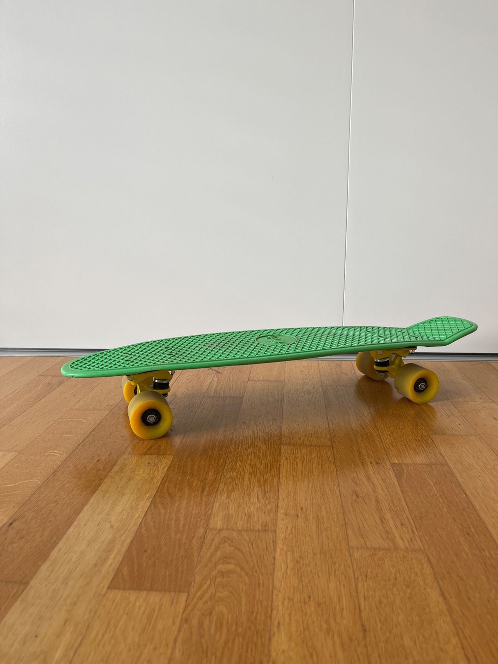 Penny Skateboards Skateboards: Penny Board Area hellgrün – Gebraucht aus Zürich von AnnaWeisser 3