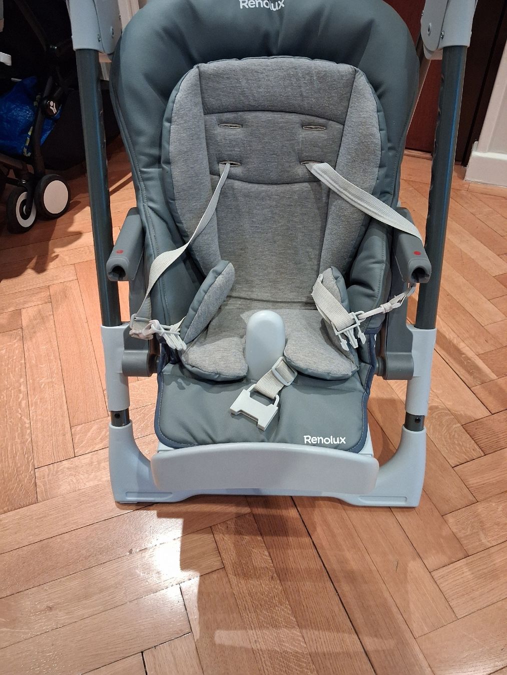 Hochstühle: Chaise bébé, en excellent état – Gebraucht aus Genève von sar_ktd8 3
