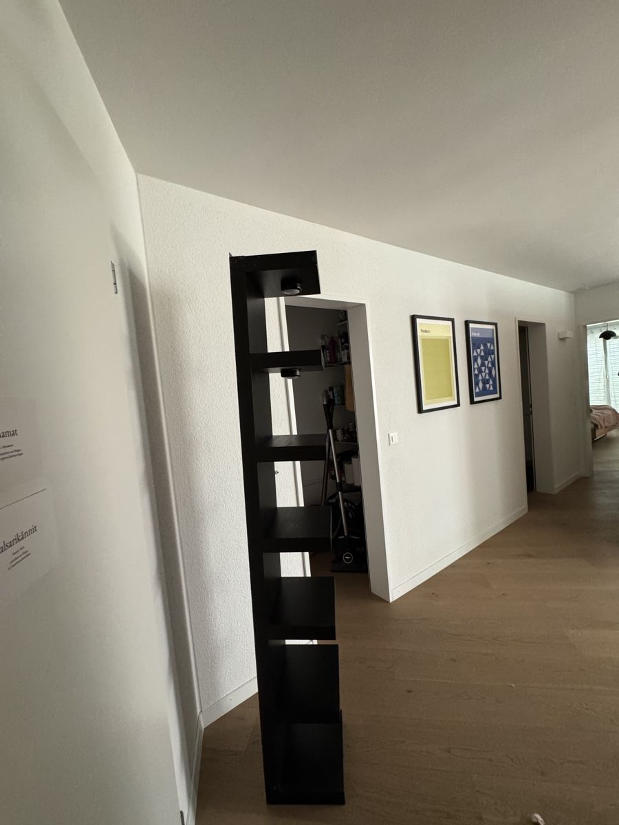 Scaffali: IKEA LACK Regal schwarz mit LED-Beleuchtung – Usato da Zumikon venduto da pirmintrepte 2