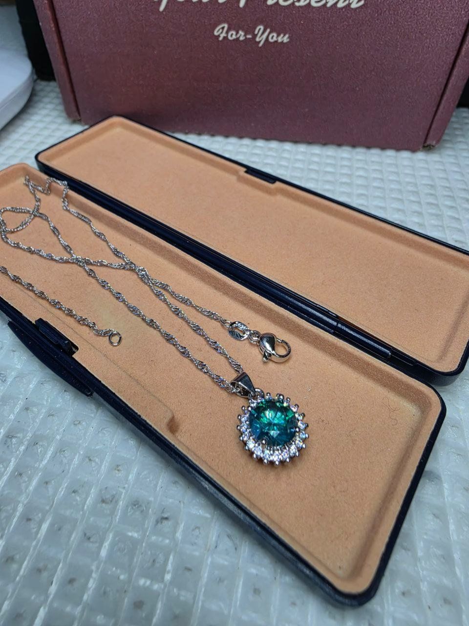 Catenine: Collier argent avec zircons – Nuovo e nell'imballaggio originale da Reconvilier venduto da Tsma67 6