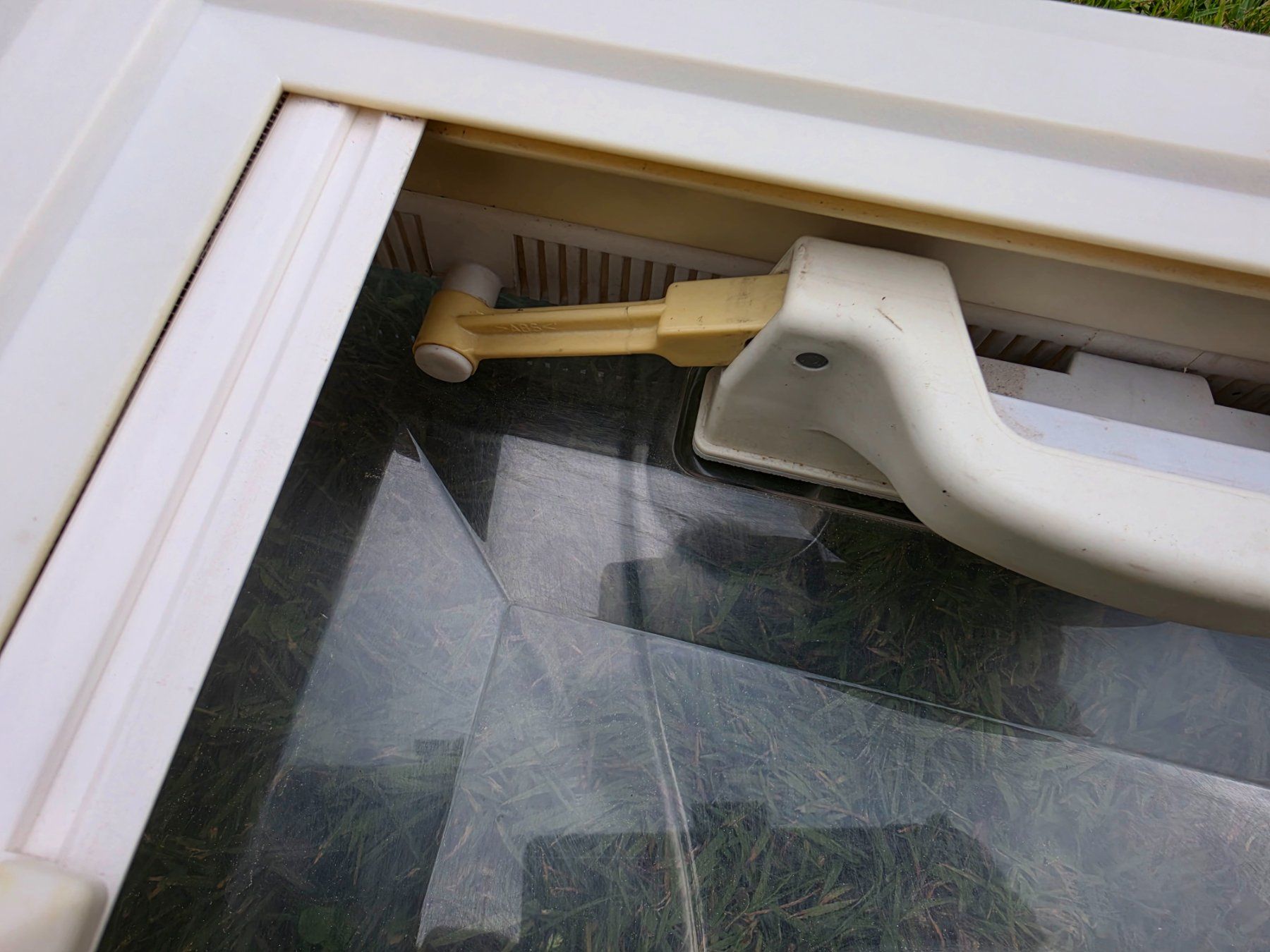 Fenêtres: MPK Dachfenster Vision Vent – Défectueux à Lotzwil par Sternharry 5