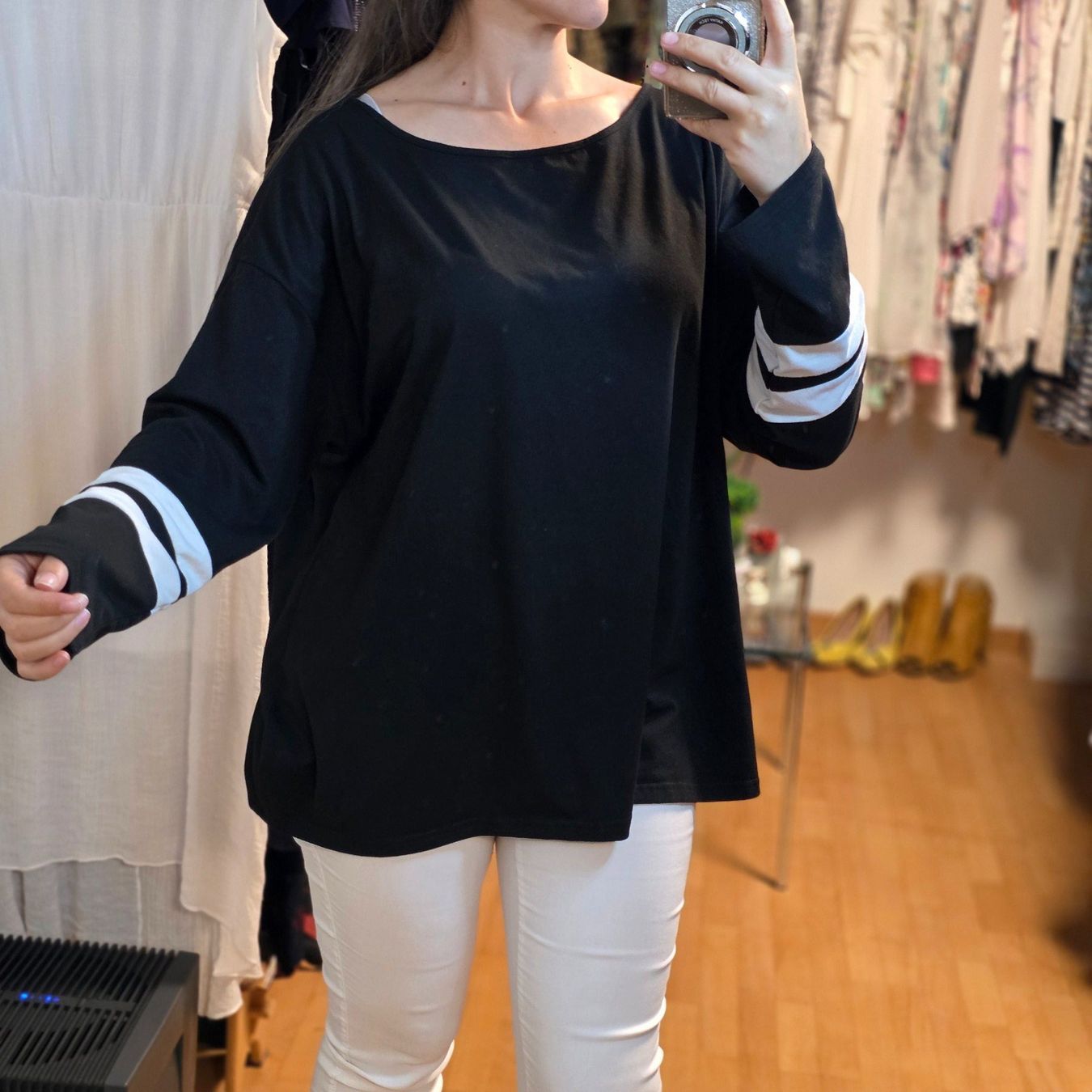 Blusen: Shirt 2XL Schwarz Weiß Casual Langarm Basic Freizeit – Gebraucht aus Wald ZH von CapLux