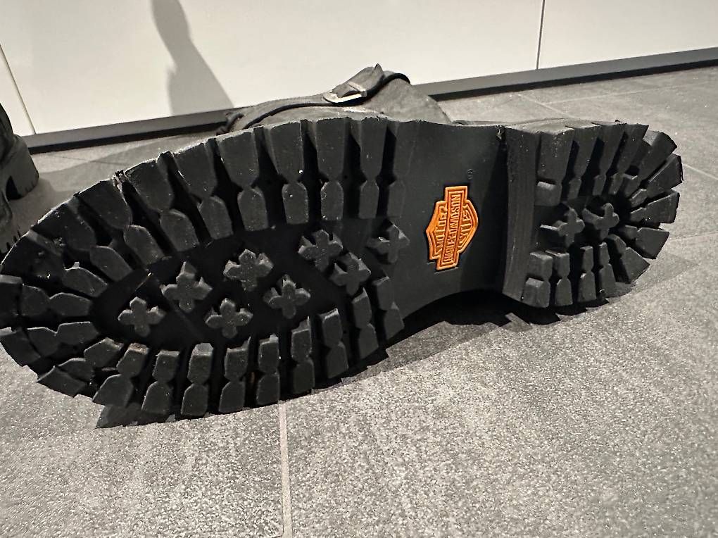 Harley-Davidson Damenschuhe: Harley Davidson Stiefel hoch, Gr.40 – Gebraucht aus Affoltern am Albis von Indicator 2