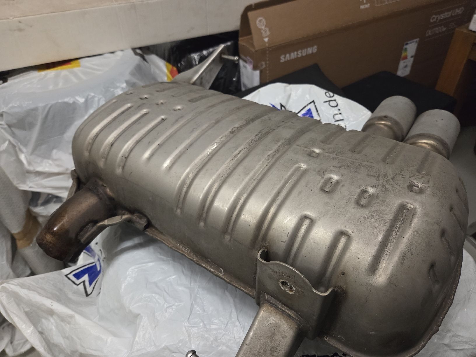 BMW Sistemi di scarico: BMW E90 /E91 Performance Auspuff ESD – Usato da Dintikon venduto da Salentino19822 1