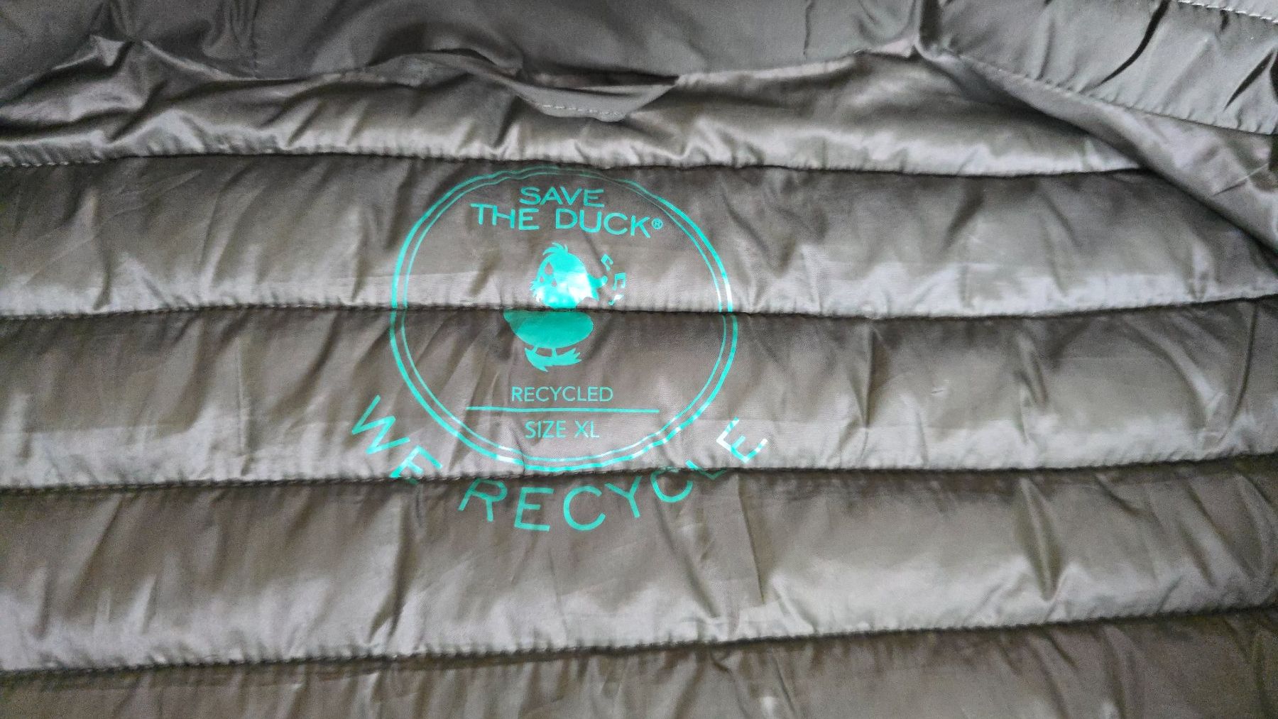 Save the duck Jacken: Save the duck jacke  XL – Gebraucht aus Wallisellen von theblacksheep 2