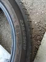 4 pneus d'été 235/45R19 95V Run Flat roulé 5'000 km