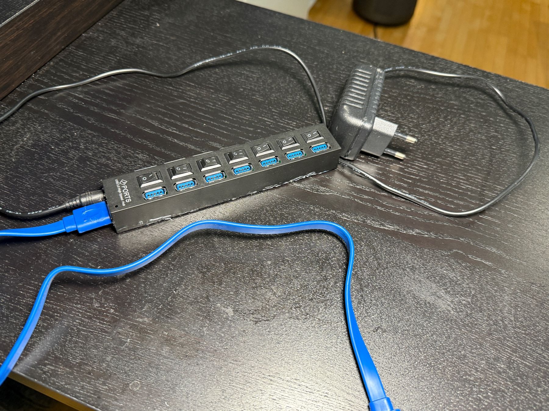 Unità & Adattatore: Usb stromversorgung 7 ports – Usato da Effretikon venduto da master1873 1