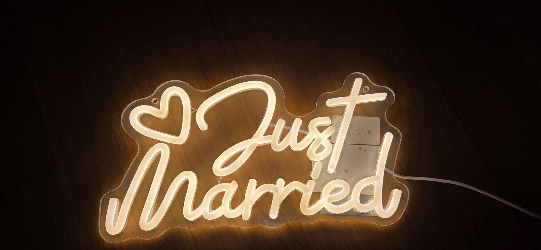 Tutte le decorazioni: LED Schild Just Married, NEU – Nuovo e nell'imballaggio originale da Wangen ZH venduto da Benihas 3