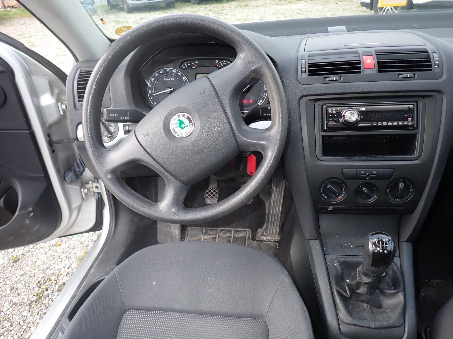 Skoda Autos: Skoda Octavia Combi – Gebraucht aus Fribourg von OFAIL 5