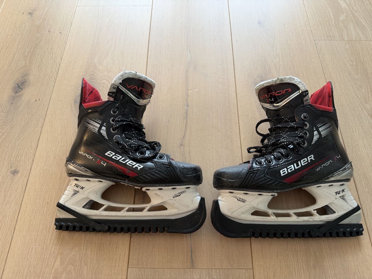 Bauer Pattini da ghiaccio: Bauer x4 Schlitschuh Grösse 5 – Usato da Dänikon ZH venduto da baumgame