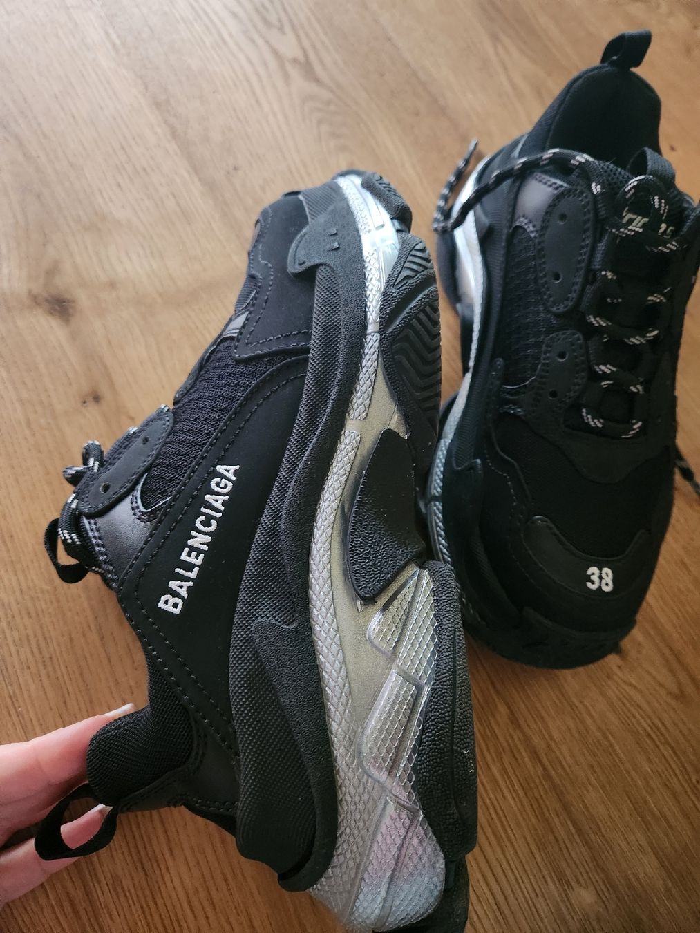 Balenciaga Scarpe da uomo: Balenciaga Triple S 38 – Usato da Wolhusen venduto da bryman 2