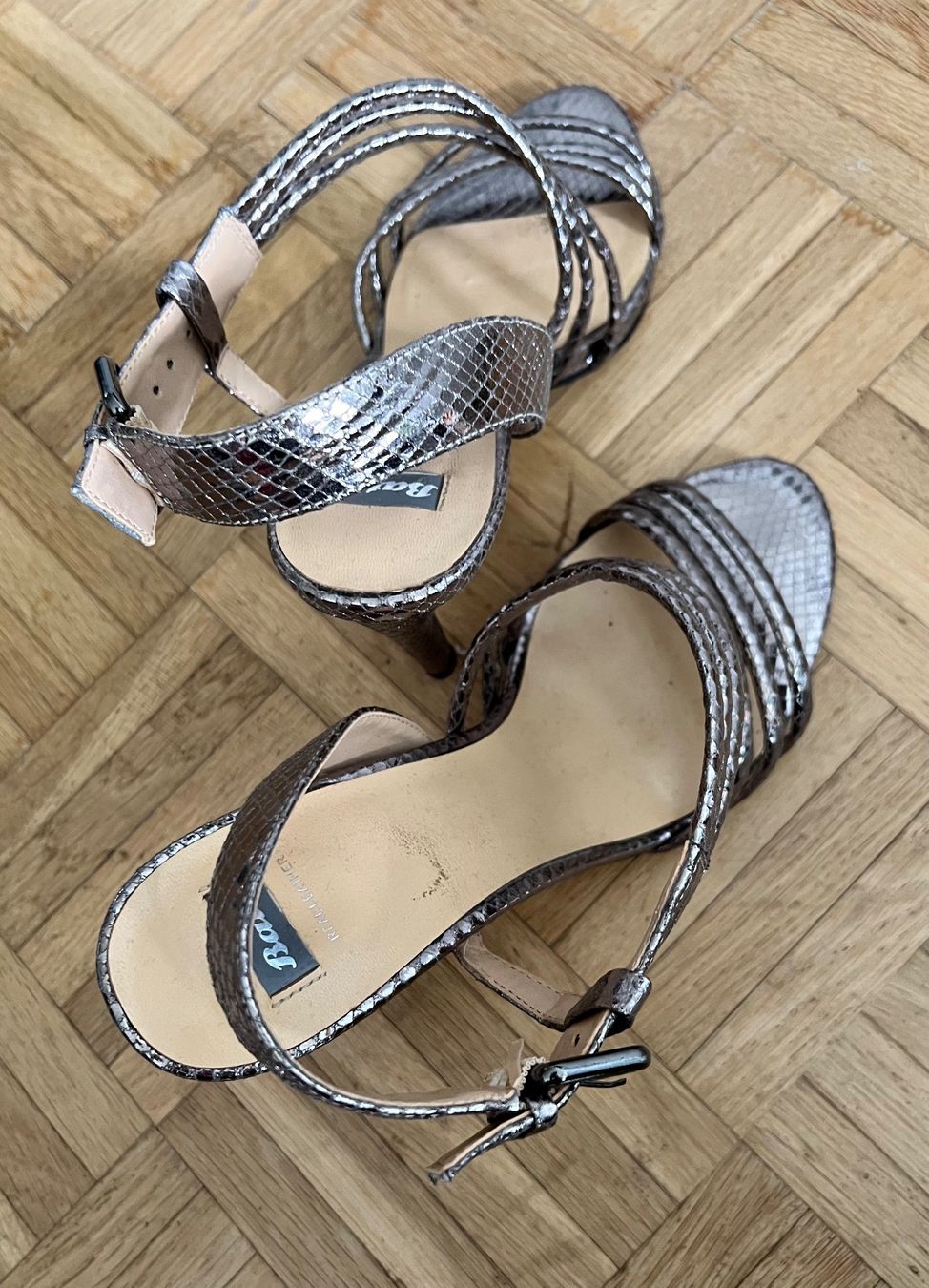 Damenschuhe: Bata Leder Sandalette / grösse 39 – Gebraucht aus Effretikon von YaMn 4