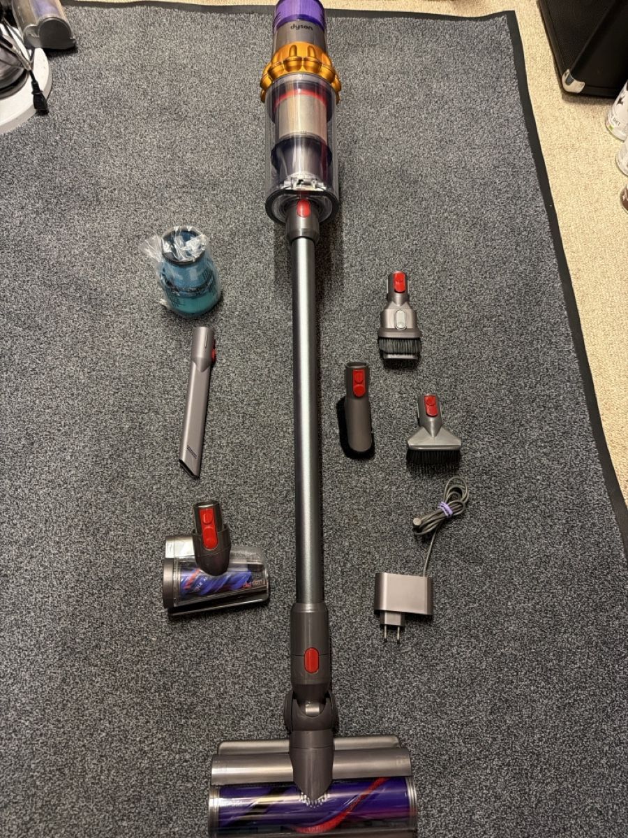 Dyson Aspirapolveri & Accessori: Dyson v15 Detect Absolute  – Usato da Landquart venduto da Nnf007