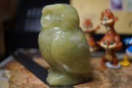 Jade Grün Eule     80 mm x  50 mm   TOPSTONE