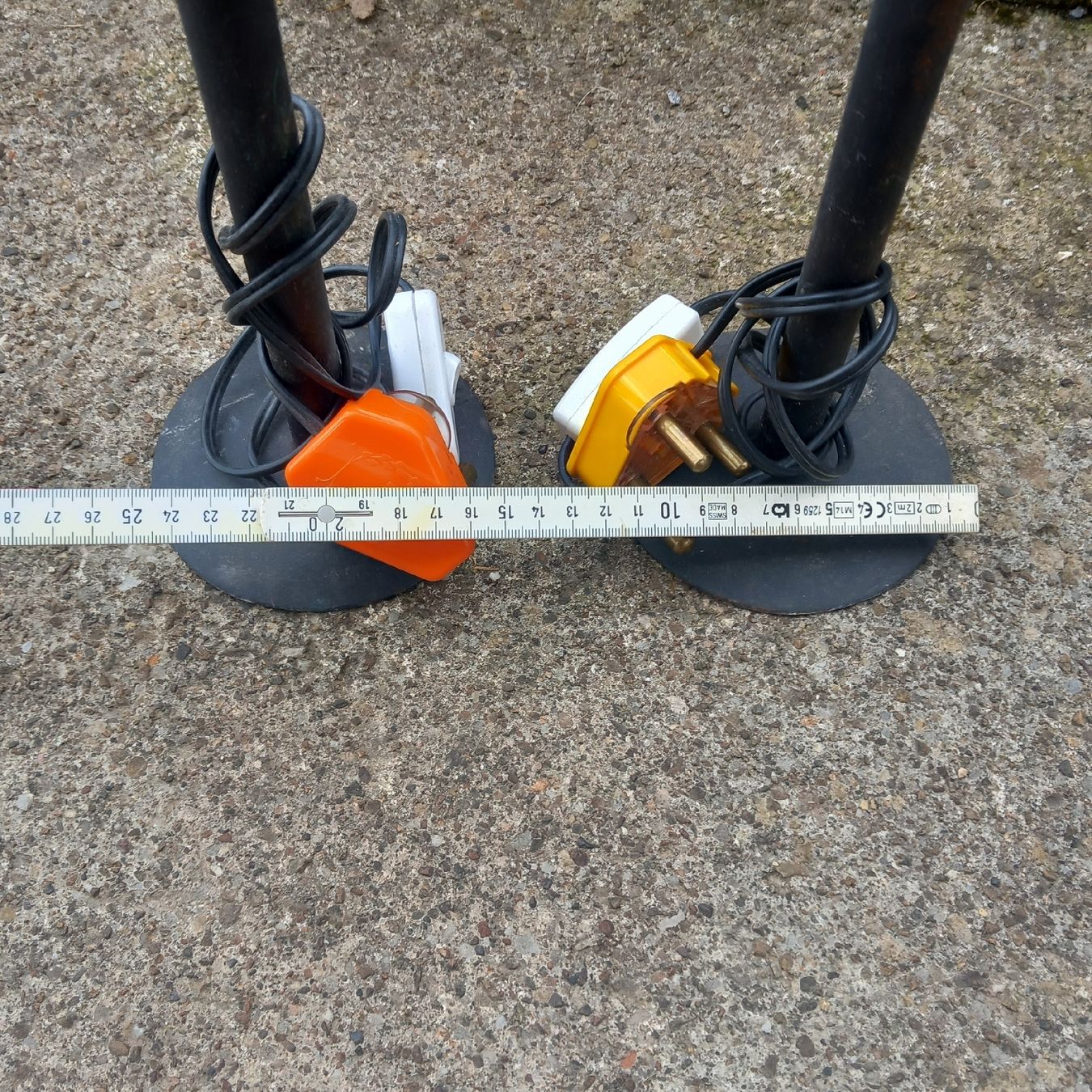 Lampes: Tischlampen 2er Set Eisen UK Anschkuss – D'occasion à Ebnat-Kappel par blazzi 3