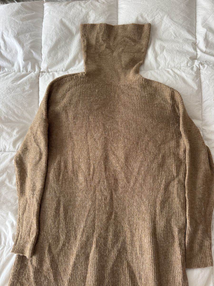 Maglioni & Felpe: Robe pull beige col roulé douce et chaude taille M – Usato da Genève venduto da lejardindesvetements 1