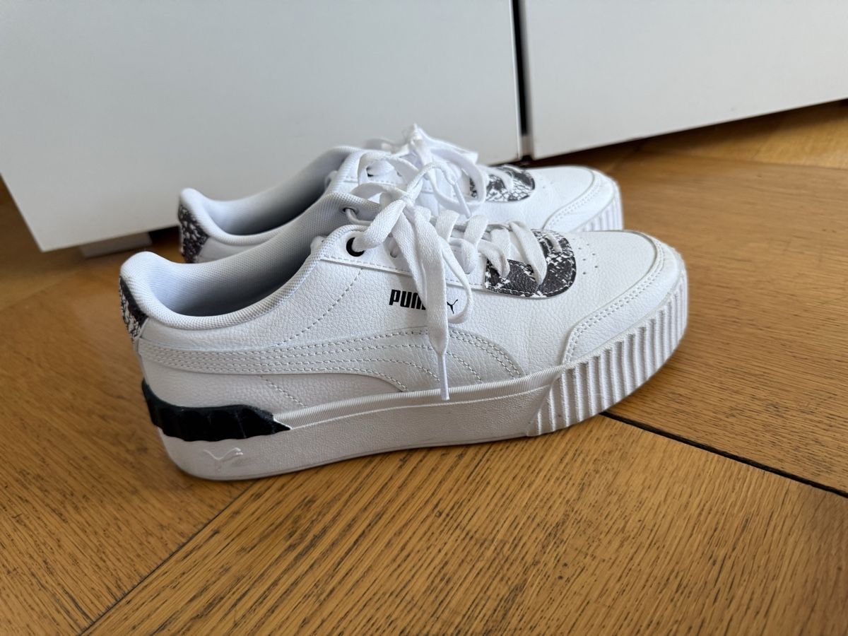 Puma Damenschuhe: Puma Sneaker – Neu (gemäss Beschreibung) aus Wolfhalden von rsc_clc6