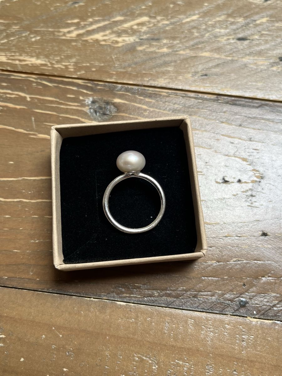 Ringe: Silberring mit grosser Süsswasserperle – Neu (gemäss Beschreibung) aus Worb von alfiie824 1