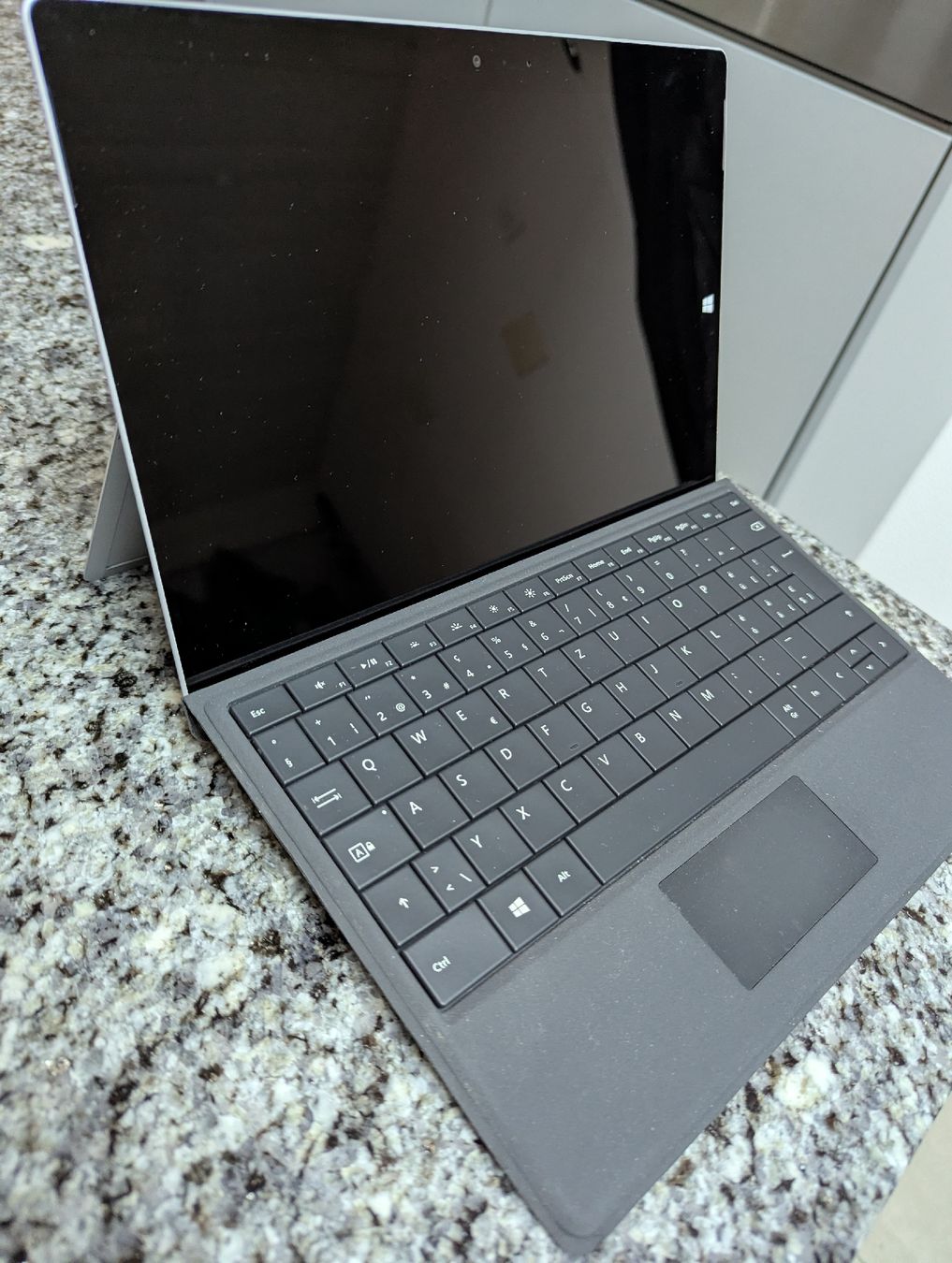 Microsoft Tablet PC: Microsoft Surface 3 mit Windows 11 – Usato da Unterrindal venduto da x.m4rc