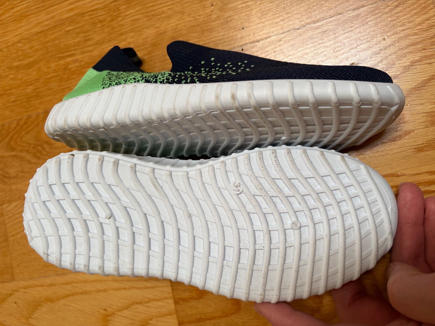 Elefanten Scarpe per ragazzi: Hausschuhe Elefanten – Usato da Zürich venduto da Fabienne059 1
