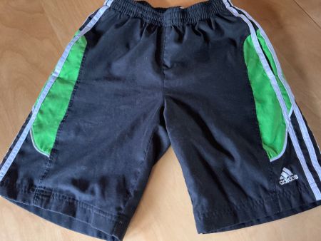 Badehose/ Shorts Adidas Gr. 146 schwarz grün