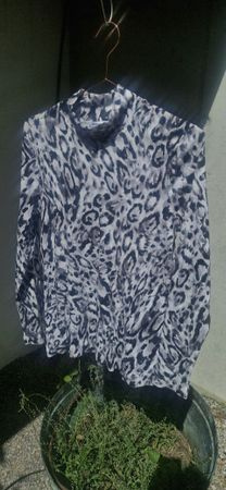 Damen Langarmshirt/Turtleneck Efixelle Leo-Muster Grösse M 