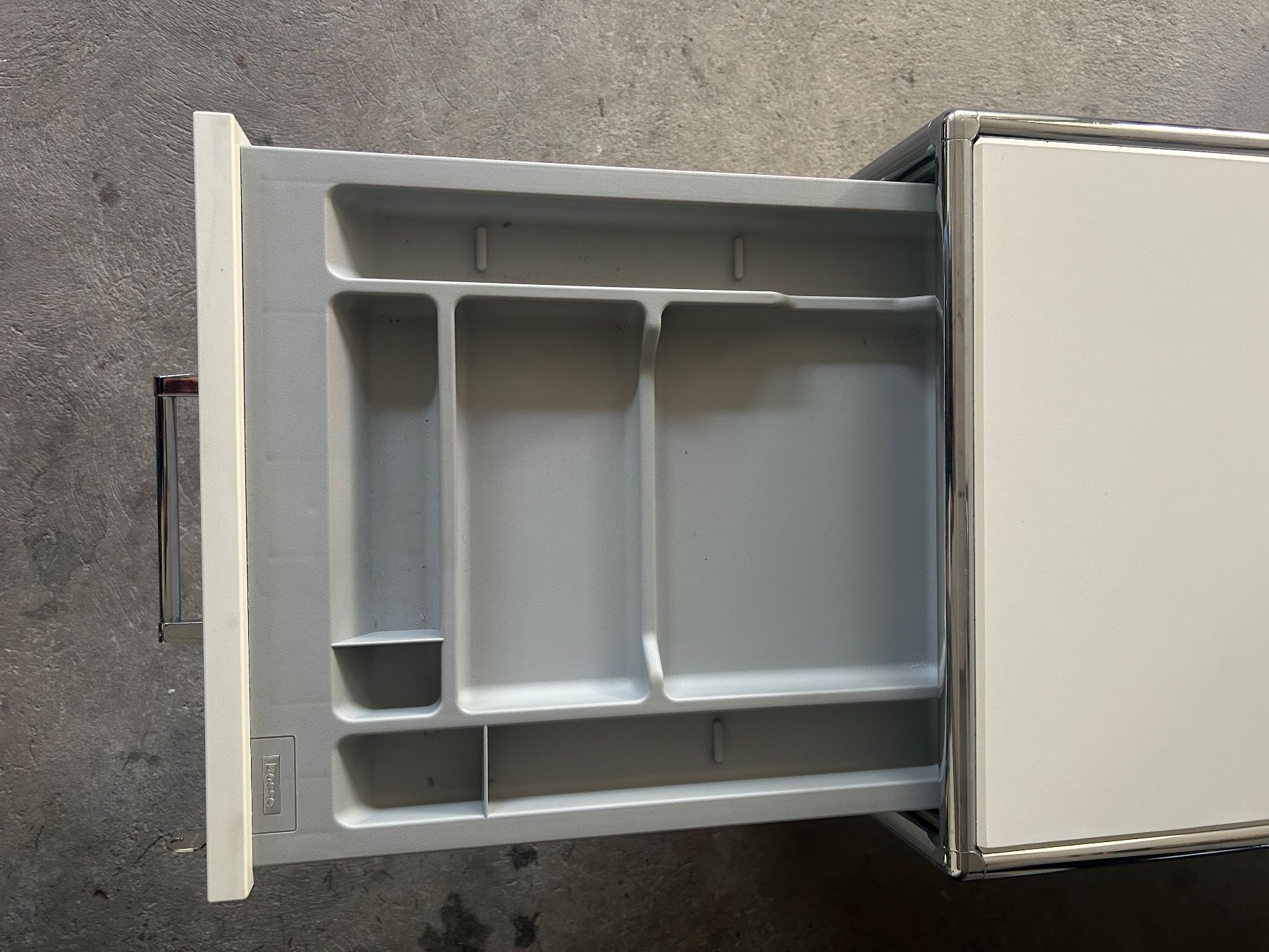 Eléments de bureau: Bosse modul space Rollcontainer NP 1400.- – D'occasion à Rorschacherberg par Svebe 4