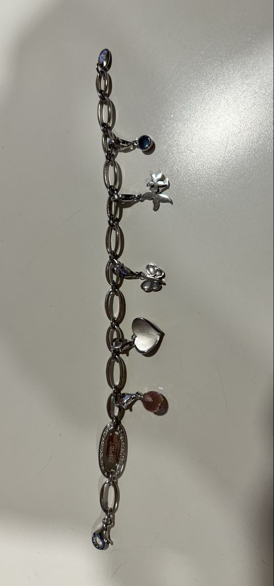 Esprit Armbänder & -reifen: Esprit Charm-Armband Silber mit Anhänger – Neu (gemäss Beschreibung) aus Oftringen von Solima