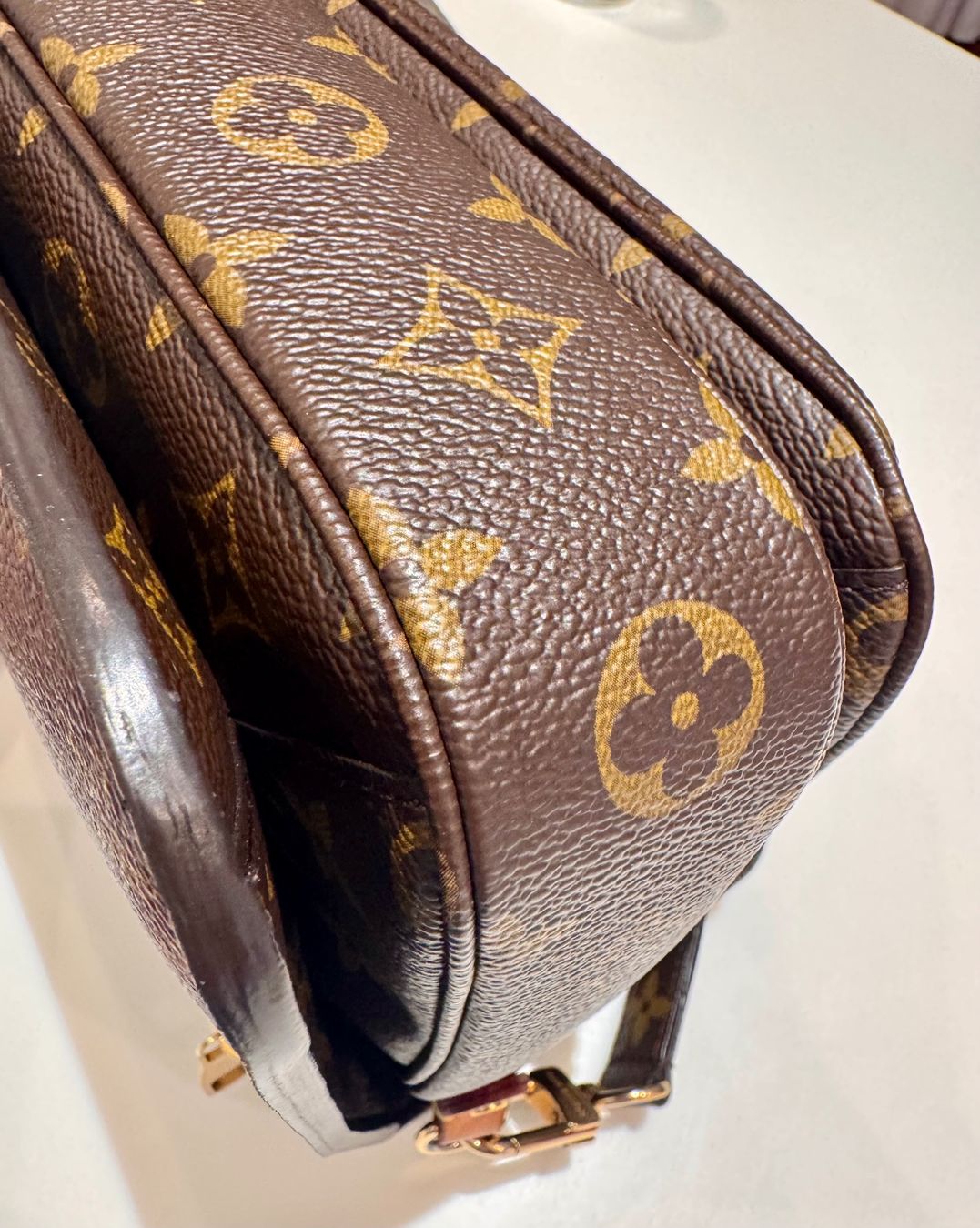 Louis Vuitton Borse da donna: Louis Vuitton Modell Metis -  super Zustand – Usato da Kilchberg ZH venduto da wei_25lh 1