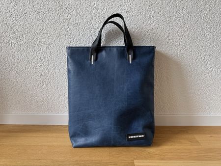 FREITAG Tote Bag Small F202 LELAND, dunkelblau