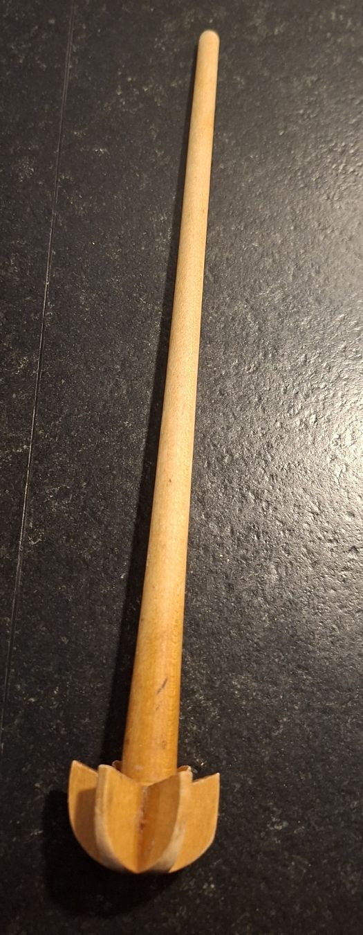 Appareils de cuisine: Omas Holz Quirrl 2Stk – D'occasion à Meinisberg par Destiny1972