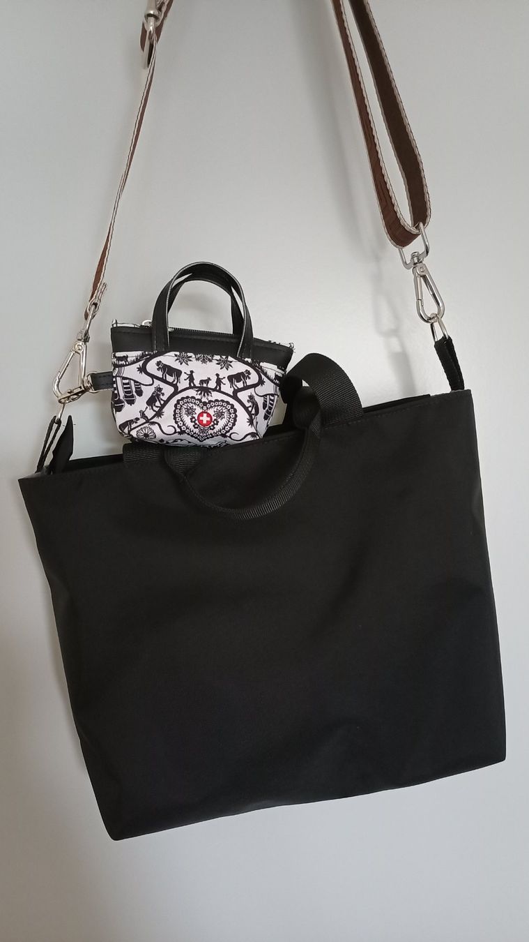 Borse da donna: Taschen Täschli – Nuovo e nell'imballaggio originale da Bettwiesen venduto da essentielle 1