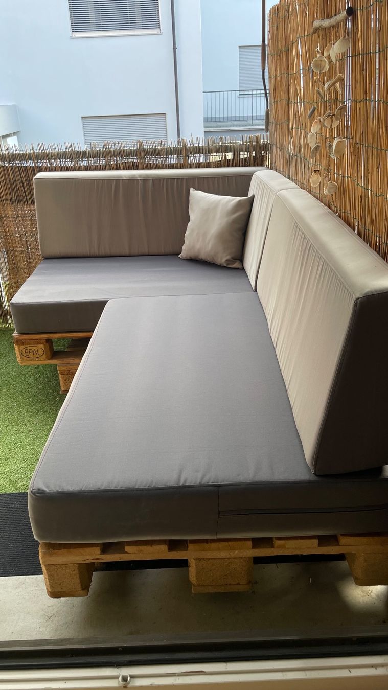 Sofas: 2 Paletten Lounge Garten - Ecksofa Grau – D'occasion à Zürich par sam_2jmt 2