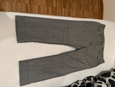 Schöne graue Hose ungetragen
