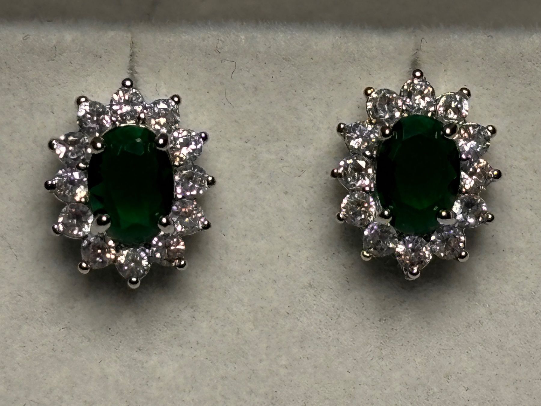 Orecchini pendenti & Orecchini a lobo: Boucles d’oreilles émeraudes ✨ – Usato da Lausanne venduto da mel2dreams 4