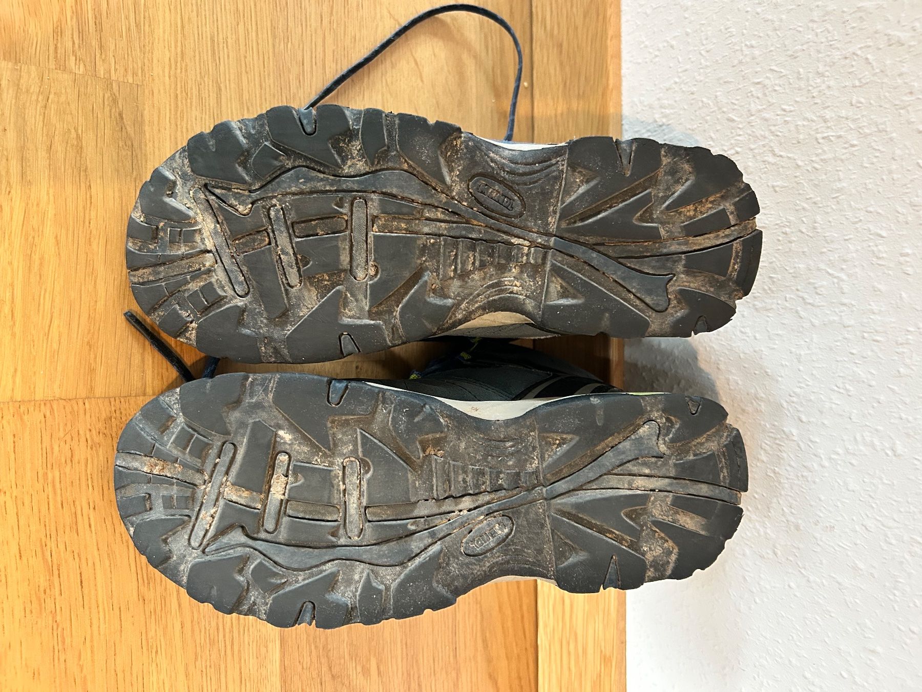 Meindl Scarpe per ragazzi: Meindl Gore-Tex Wanderschuhe – Grösse 37 – Usato da Wabern venduto da up2zero 2