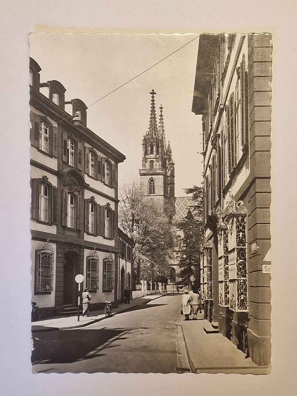 Cartoline postali: Basel  Rittergasse mit Münster – Usato da Rüegsauschachen venduto da Hbru