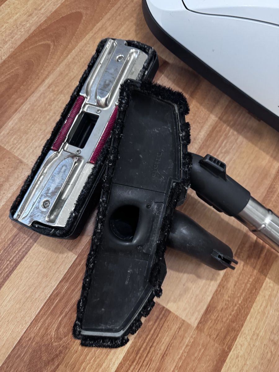 Miele Aspirateurs & Accessoires: Staubsauger Miele  – D'occasion à Mönchaltorf par gol_pg75 2