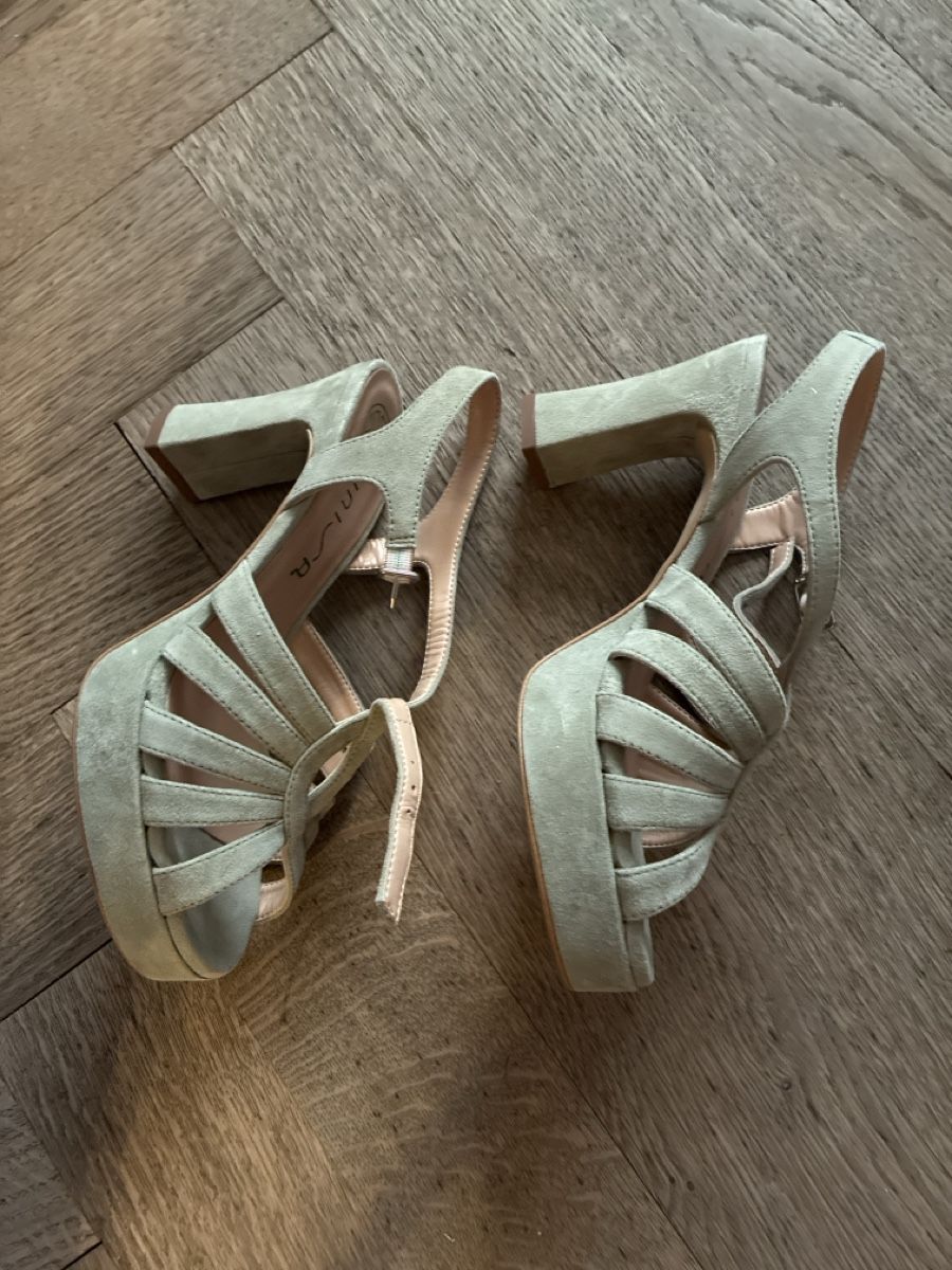 Unisa Scarpe da donna: Unisa Ledersandalen Gr 37 – Nuovo (secondo la descrizione) da Zürich venduto da Dsire 3