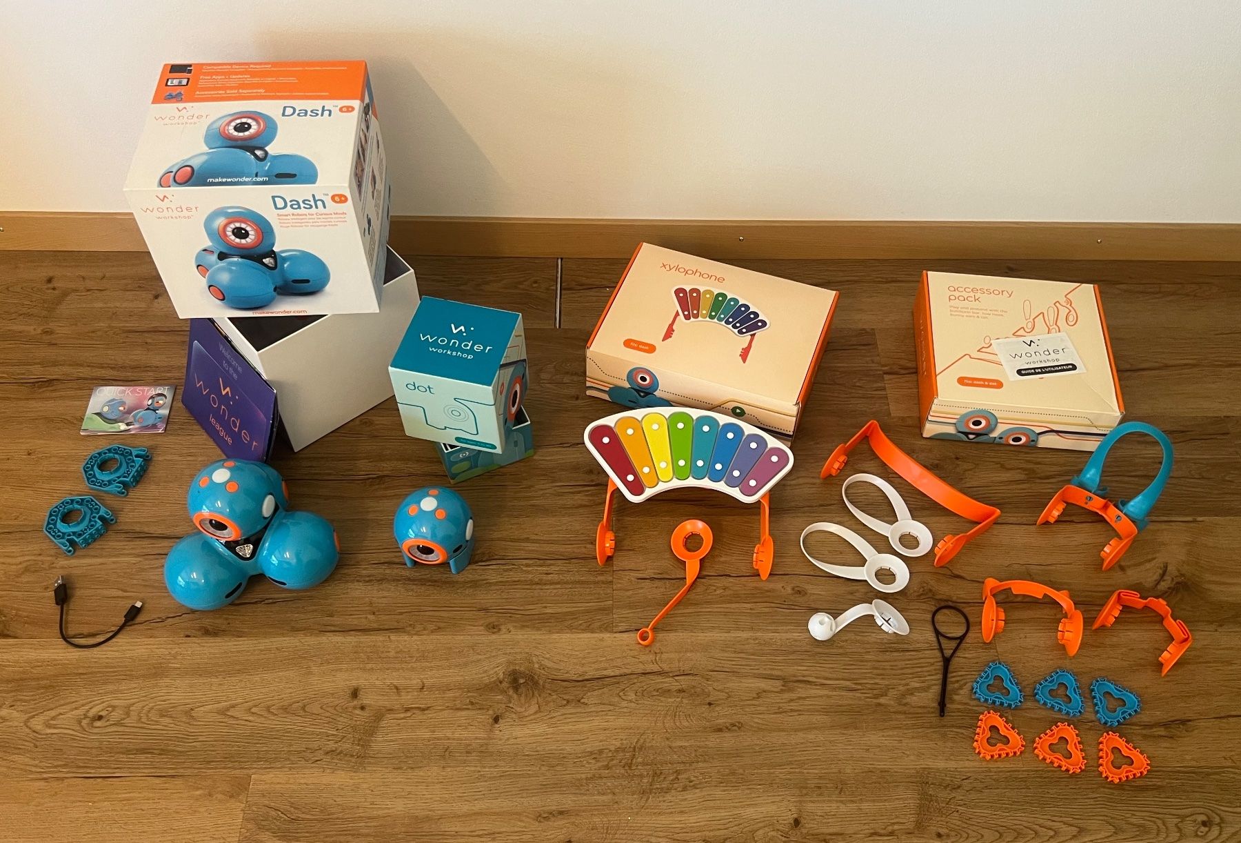 Giocattoli: Umfangreiches Wonder Dash und Dot Workshop Set – Usato da Wald ZH venduto da Grosskaufrausch