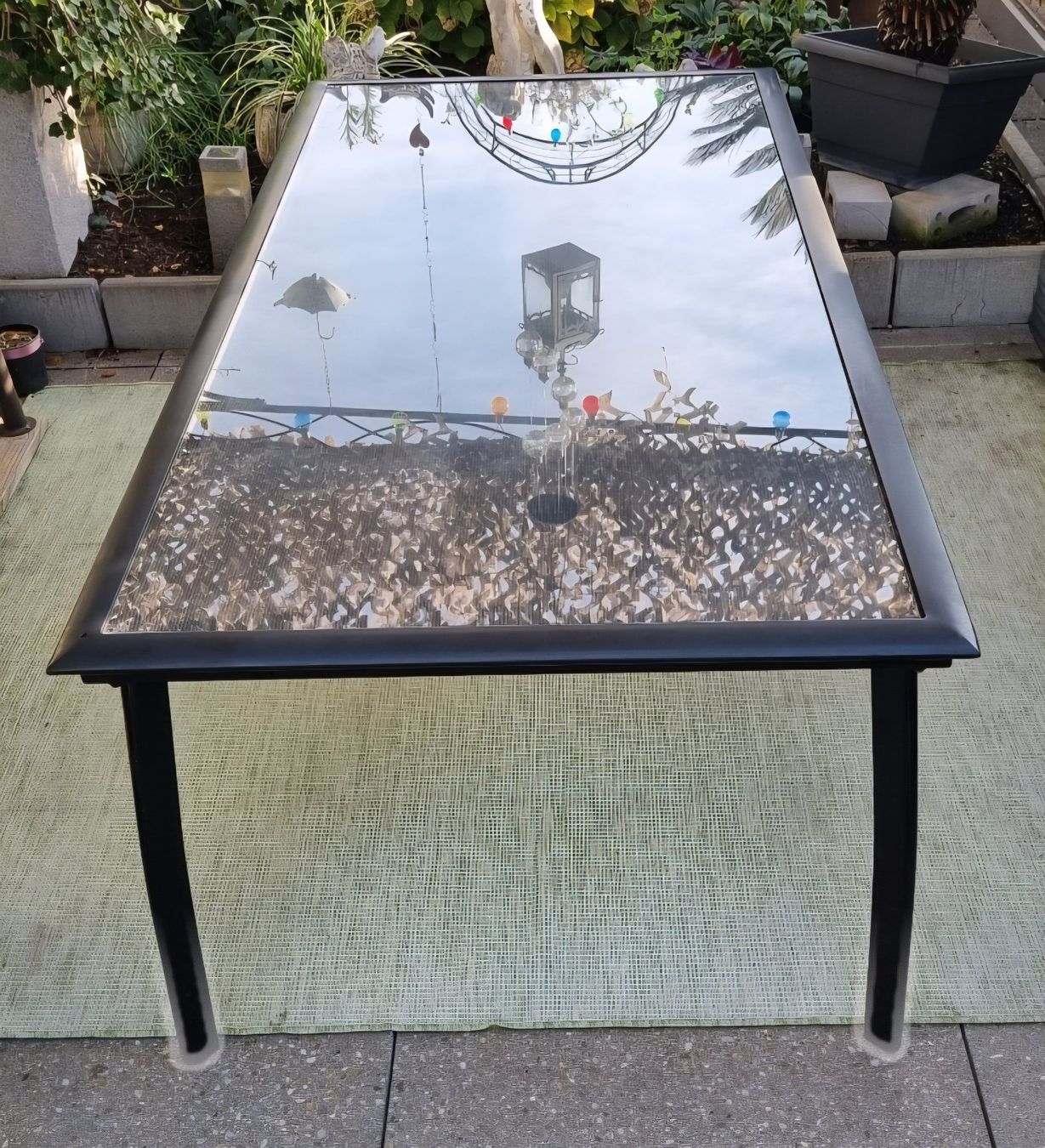 Pfister Set di tavolo e panche: Auf was warten? Gartentisch mit Glasplatte und 6 Klappstühle – Usato da Buchs AG venduto da alp_x87d 3