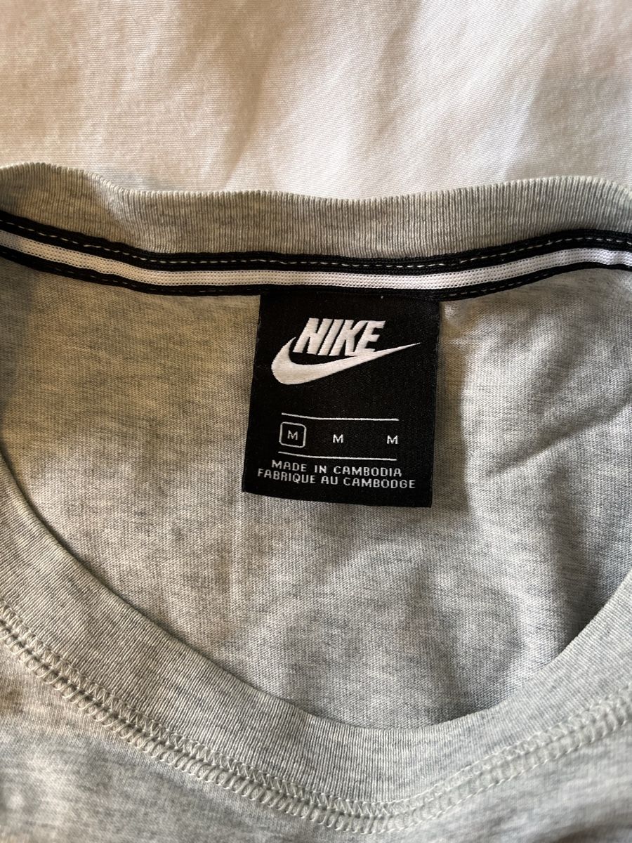 Nike T-shirt: Nike Long Sleeve T-Shirt – Nuovo (secondo la descrizione) da Männedorf venduto da sejoho 1